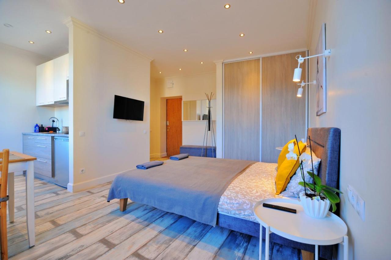 Gertrudes Residence Stay In Light-Filled Studio Apartment In Central Ρίγα Εξωτερικό φωτογραφία